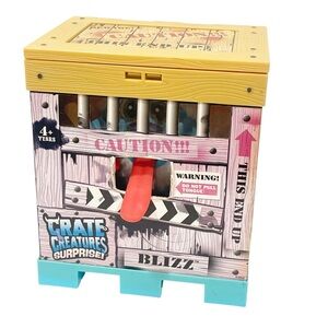 Crate Creatures BLIZZ Free The‎ Beast Monster Long Tongue Cage Toy